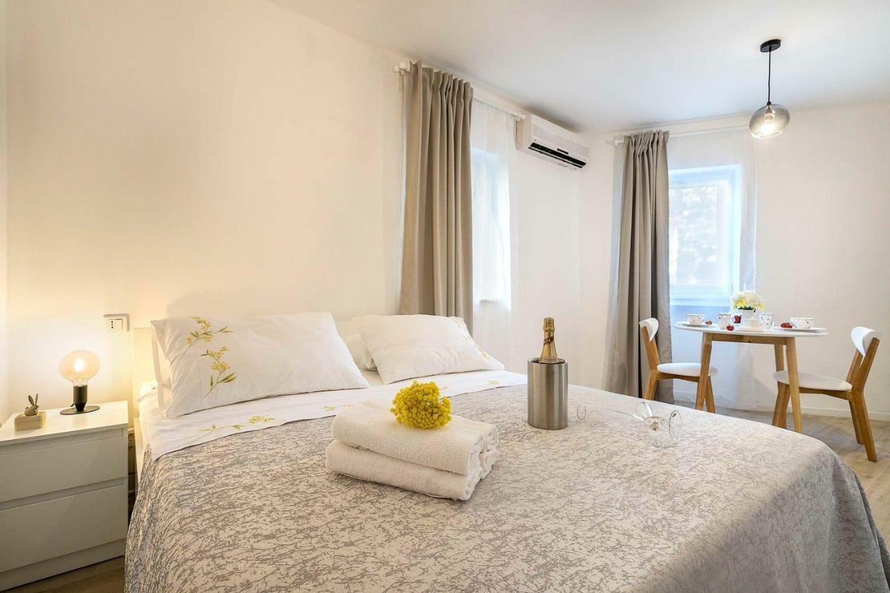 Studio Apartments Petar In Old Part Of Town スプリト エクステリア 写真